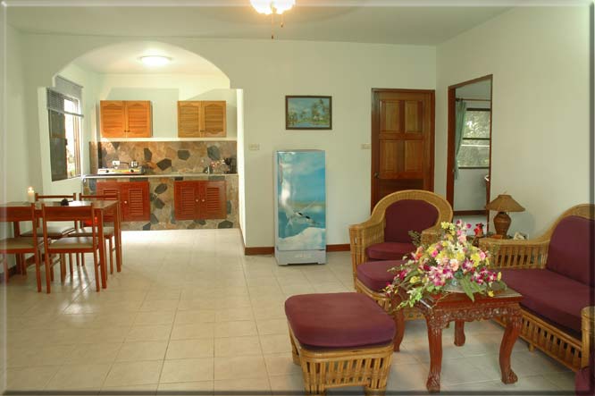 Spacious rooms, tropical greenery all around, quiet and peaceful ambience, close to Yanui, Rawai beaches and Prompthep Cape, Phuket