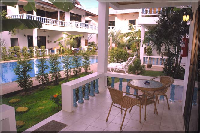 Resort in beautiful natural surroundings, with swimming pool and massage parlour